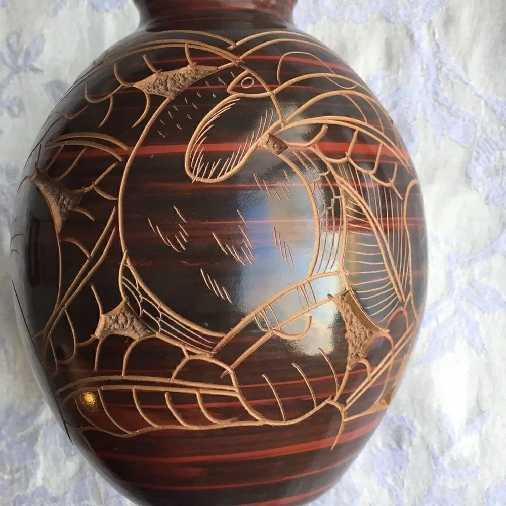 Handcrafted Costa Rican Vase 5 1/2” tall X 4 1/2